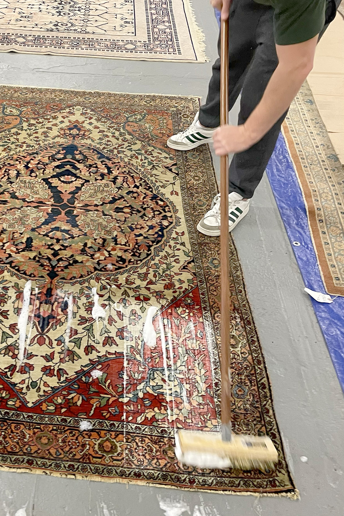 Hand washing of rugs